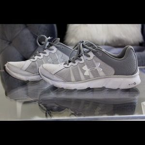 Under Armour Sneakers
